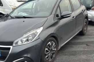 Face avant PEUGEOT 208 1