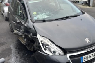 Face avant PEUGEOT 208 1