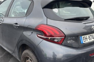 Face avant PEUGEOT 208 1