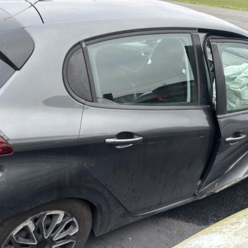 Face avant PEUGEOT 208 1 Photo n°8