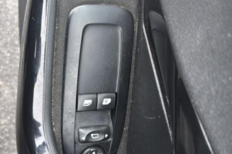 Face avant PEUGEOT 208 1