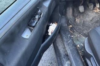 Boitier air bag PEUGEOT 207