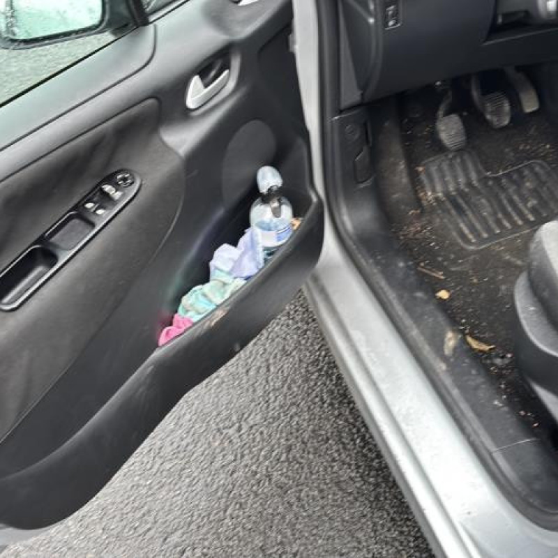 Boitier air bag PEUGEOT 207 Photo n°9