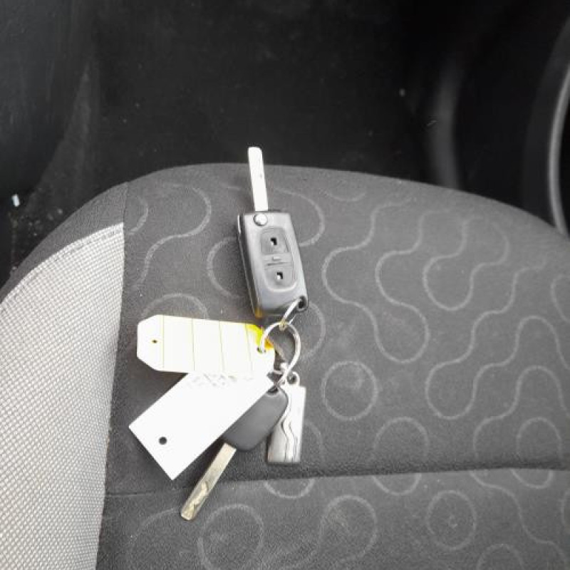 Face avant CITROEN C3 PICASSO Photo n°11