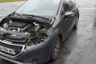 Face avant PEUGEOT 208 1 Photo n°1