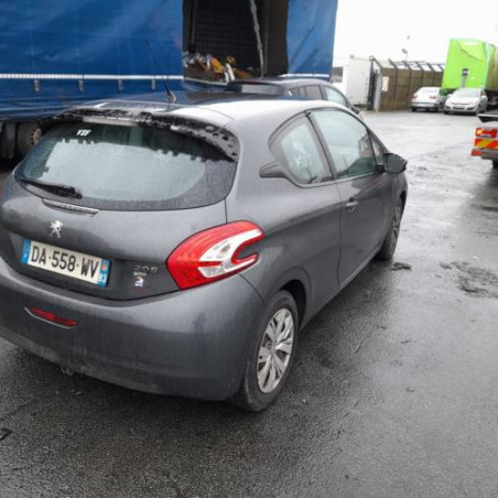 Face avant PEUGEOT 208 1