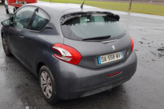 Face avant PEUGEOT 208 1