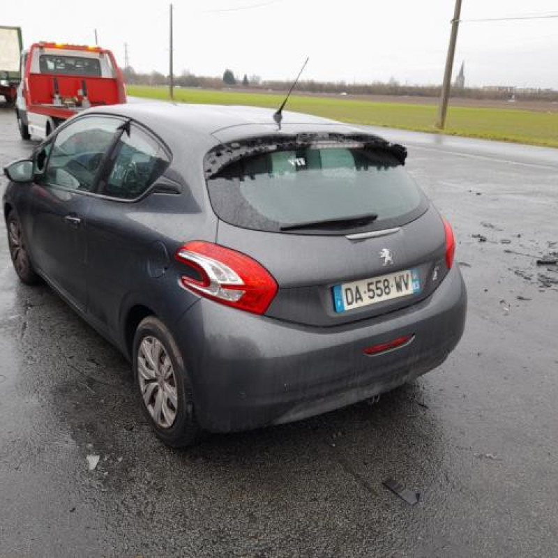 Face avant PEUGEOT 208 1 Photo n°4