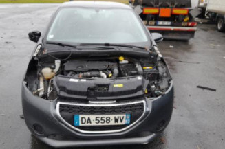 Face avant PEUGEOT 208 1