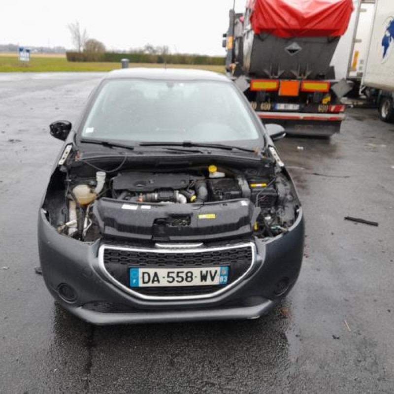 Face avant PEUGEOT 208 1 Photo n°5