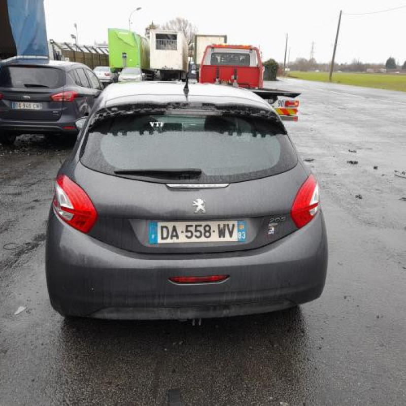 Face avant PEUGEOT 208 1 Photo n°6
