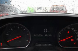 Face avant PEUGEOT 208 1