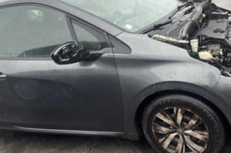 Face avant PEUGEOT 208 1
