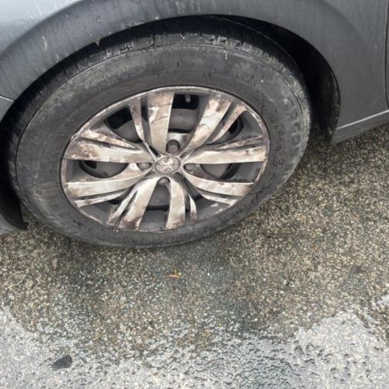 Face avant PEUGEOT 208 1 Photo n°20