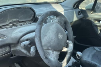 Face avant PEUGEOT 208 1