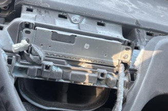 Face avant PEUGEOT 208 1