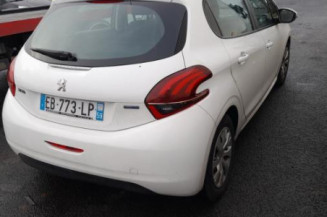 Face avant PEUGEOT 208 1