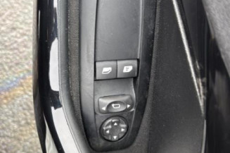 Face avant PEUGEOT 208 1