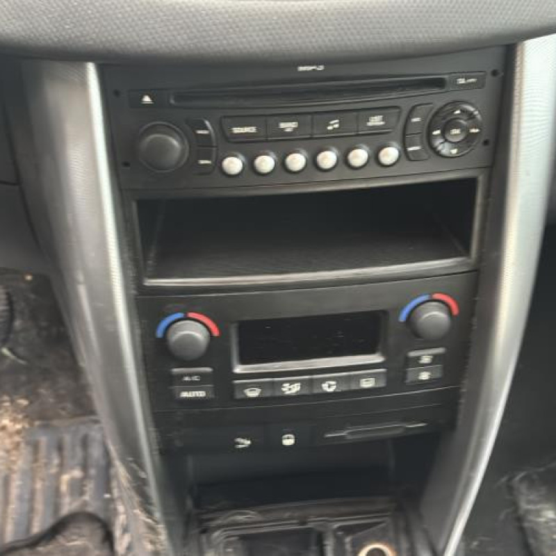 Leve vitre electrique arriere droit PEUGEOT 207 Photo n°17