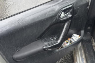 Face avant PEUGEOT 208 1