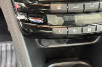 Reservoir essence PEUGEOT 208 1