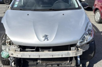 Reservoir essence PEUGEOT 208 1