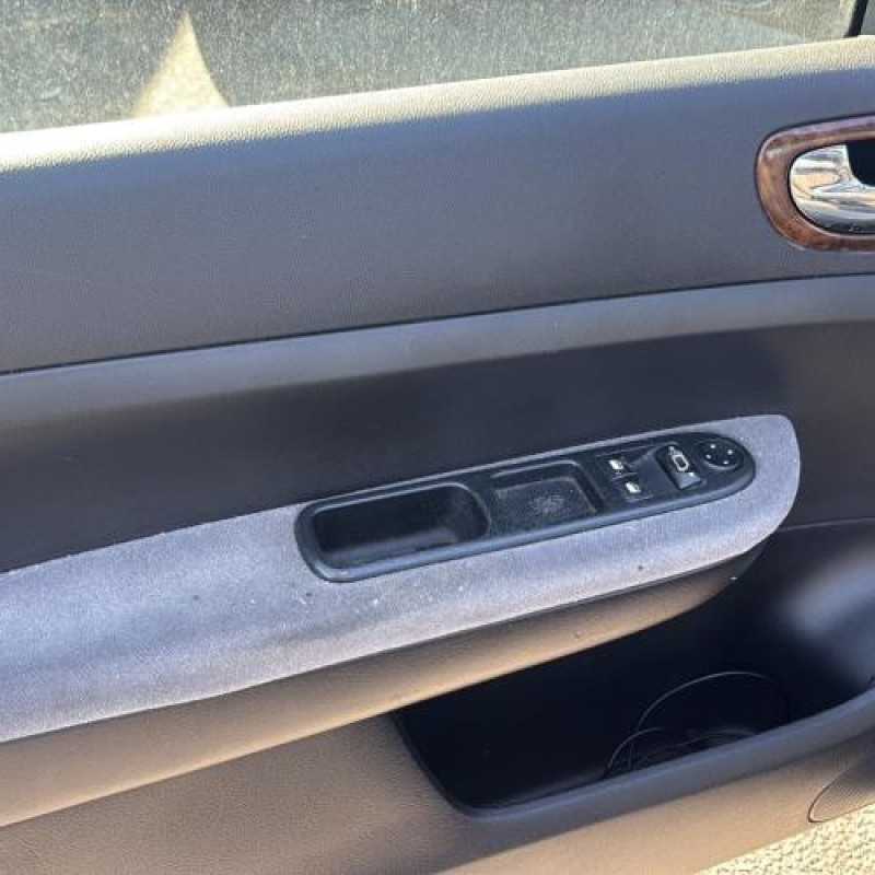 Reservoir essence PEUGEOT 307 Photo n°10