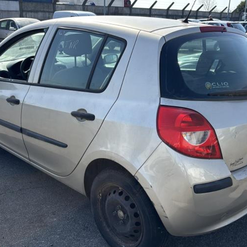 Tambour arriere droit RENAULT CLIO 3 Photo n°4