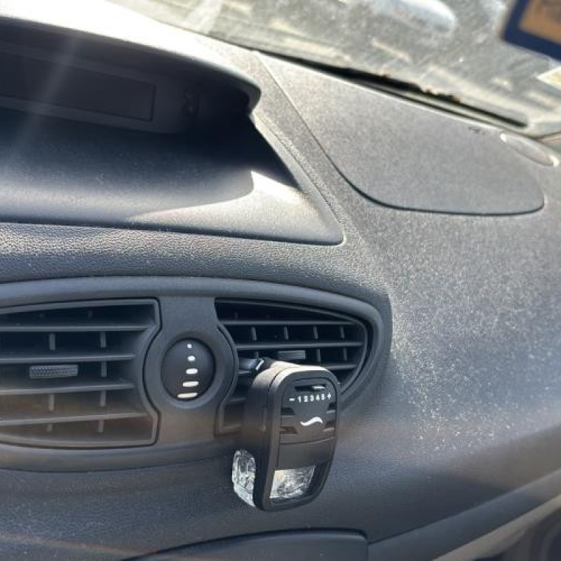 Tambour arriere droit RENAULT CLIO 3 Photo n°17