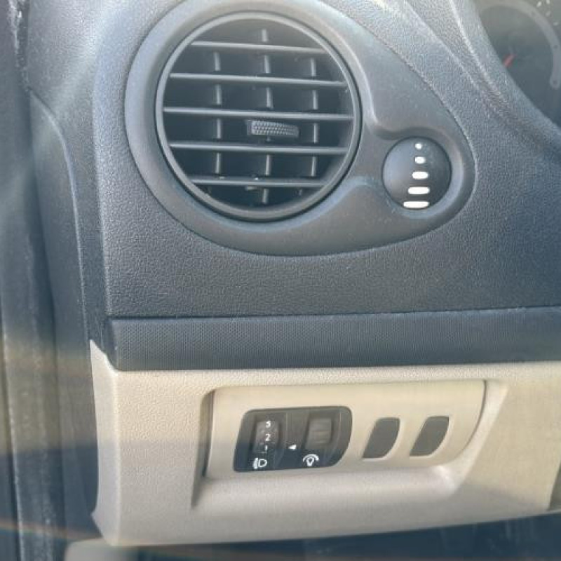 Tambour arriere gauche RENAULT CLIO 3 Photo n°15