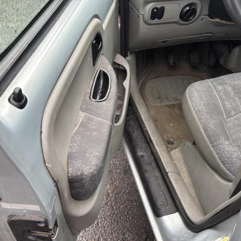 Neiman RENAULT KANGOO 1 Photo n°9