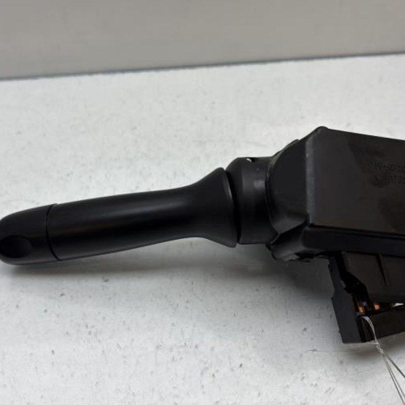 Commodo d'essuie glaces TOYOTA AYGO 1 Photo n°3