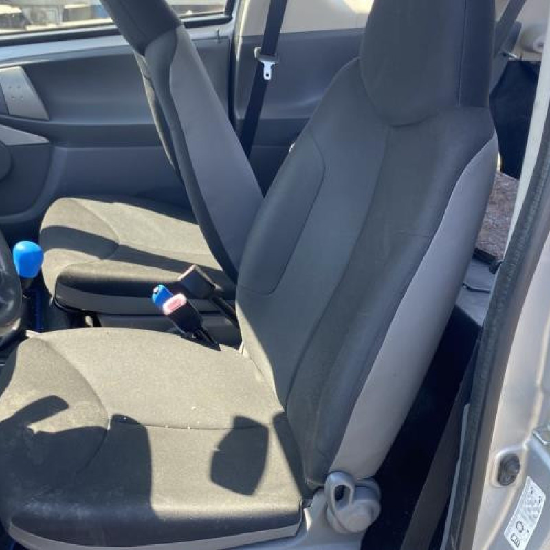 Commodo d'essuie glaces TOYOTA AYGO 1 Photo n°17