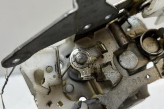 Serrure avant gauche TOYOTA AYGO 1