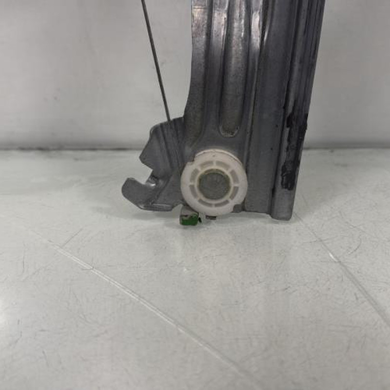 Leve vitre electrique arriere droit RENAULT MODUS Photo n°2