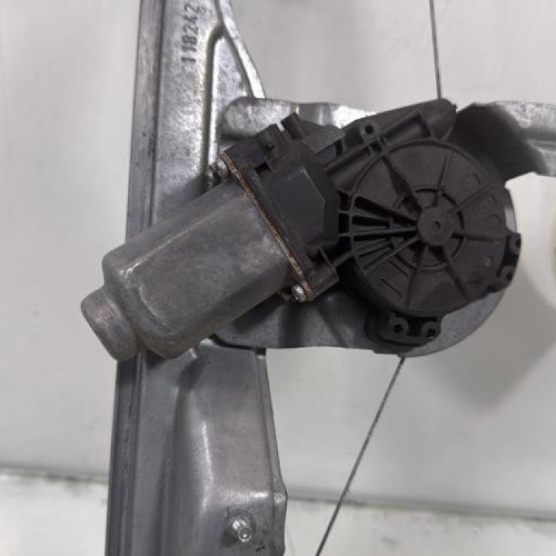 Leve vitre electrique avant droit RENAULT MODUS Photo n°2