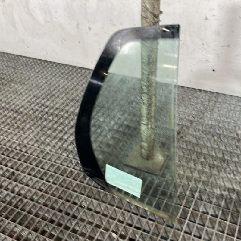 Custode arriere droit (porte) VOLKSWAGEN GOLF 5 Photo n°3