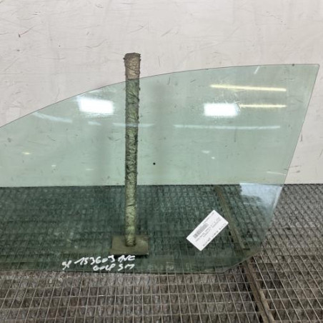 Vitre avant gauche VOLKSWAGEN GOLF 5 Photo n°1