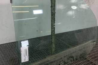 Vitre arriere gauche RENAULT SCENIC 1