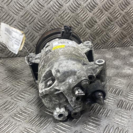 Compresseur clim RENAULT MEGANE 2 Photo n°1