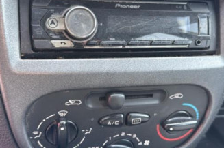 Crochet de remorquage PEUGEOT 206