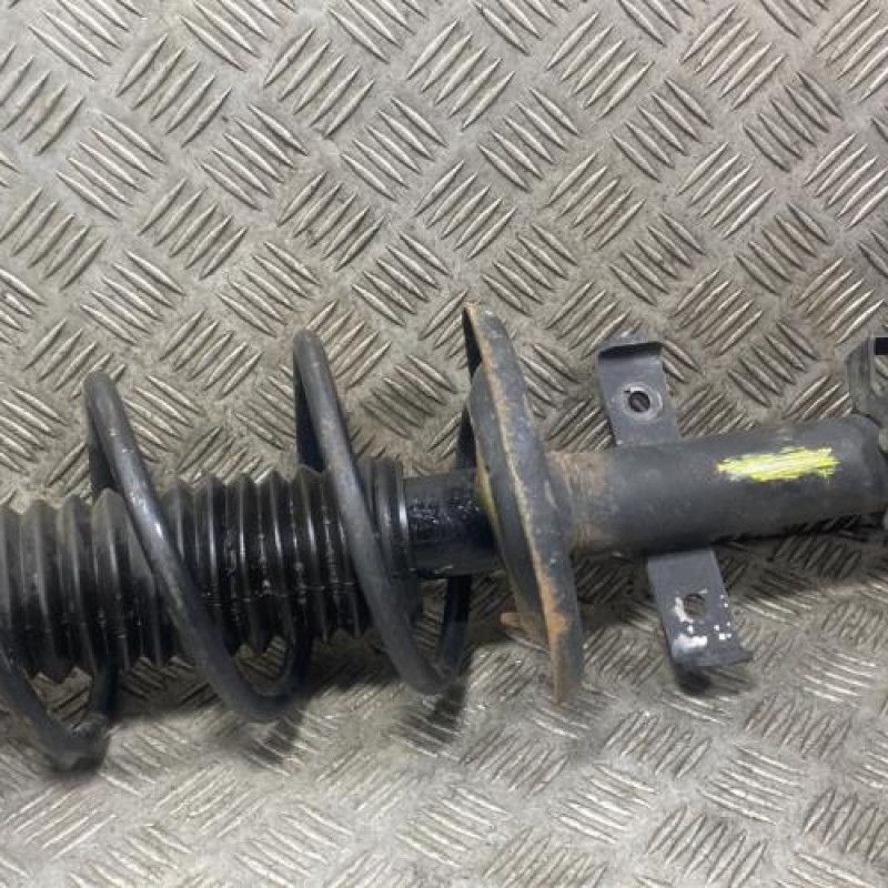 Amortisseur avant gauche RENAULT CLIO 4 Photo n°1