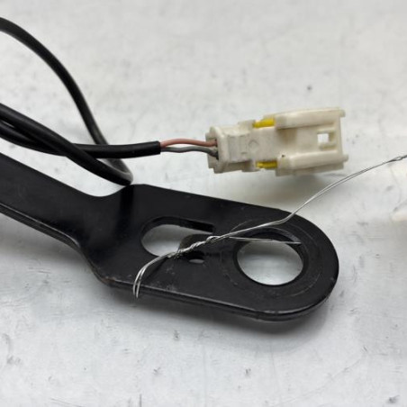 Attache ceinture avant droit PEUGEOT 207