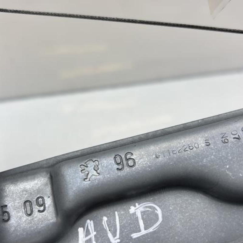 Leve vitre electrique avant droit PEUGEOT 207 Photo n°2