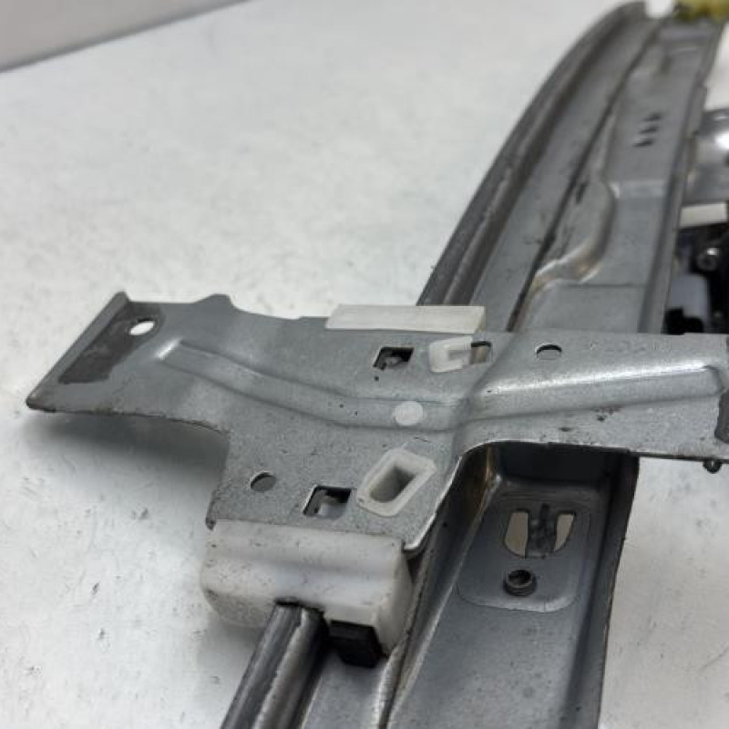 Leve vitre electrique avant droit PEUGEOT 207 Photo n°6