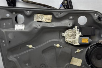Leve vitre electrique avant gauche VOLKSWAGEN GOLF 4 Photo n°1