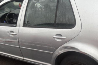 Serrure avant gauche VOLKSWAGEN GOLF 4