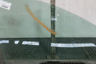 Vitre avant gauche PEUGEOT 206 Photo n°1