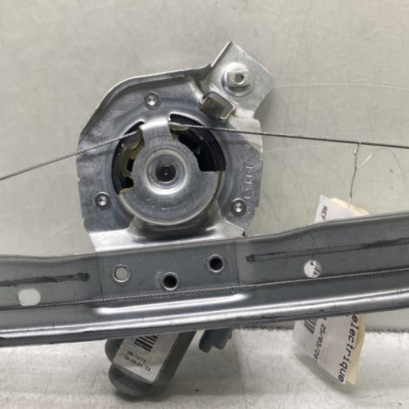 Leve vitre electrique avant gauche CITROEN C3 2 Photo n°6