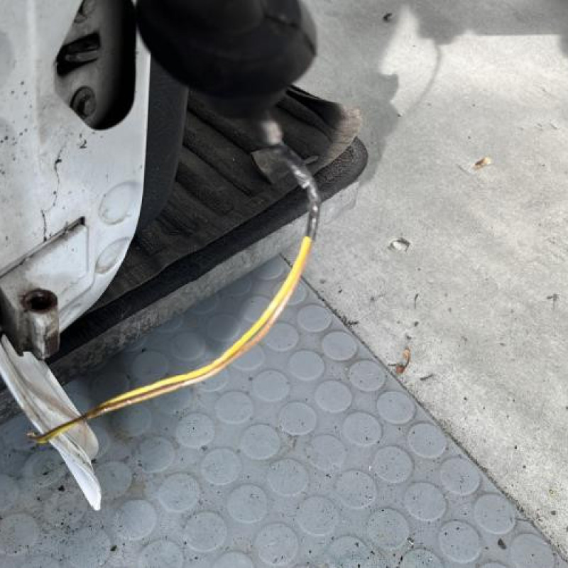 Porte avant droit OPEL ASTRA F Photo n°5